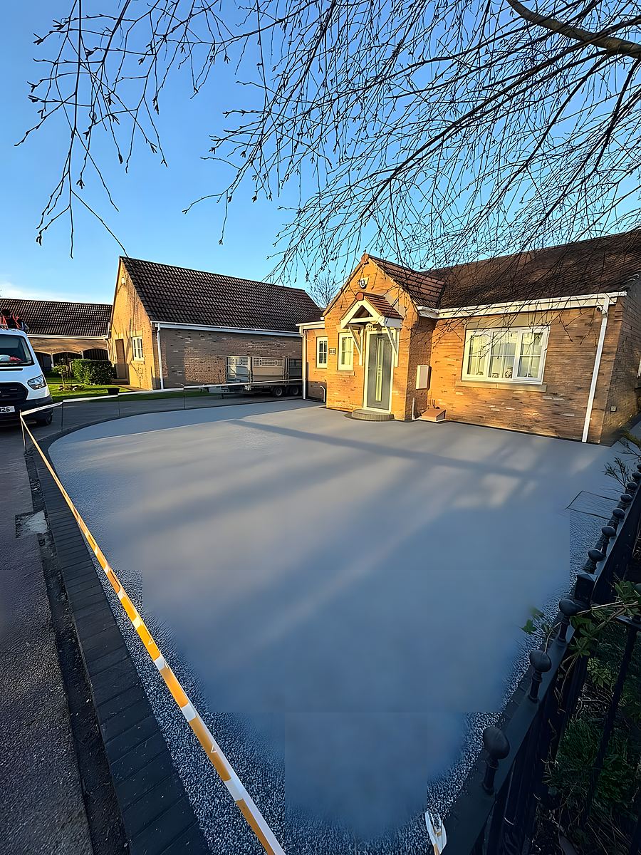 Resin-bound driveway surface close-up